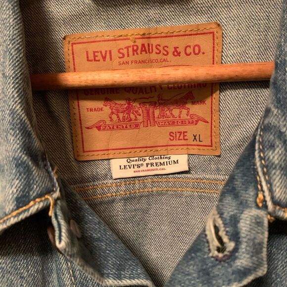 Levi’s Premium Men’s Denim Jacket Size XL - Picture 4 of 6